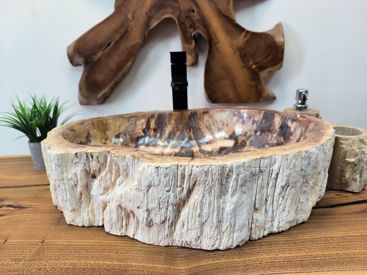 photo_2025-05-14_12-40-45