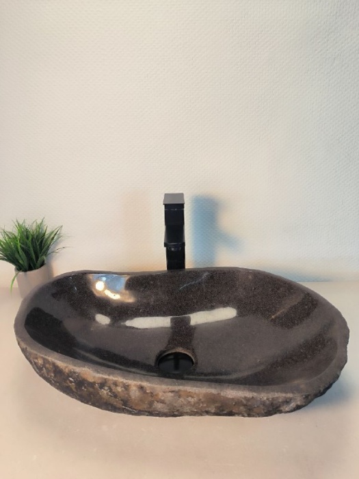 a0cb48da-3dd8-4e77-92b3-d7ad8018e3d3