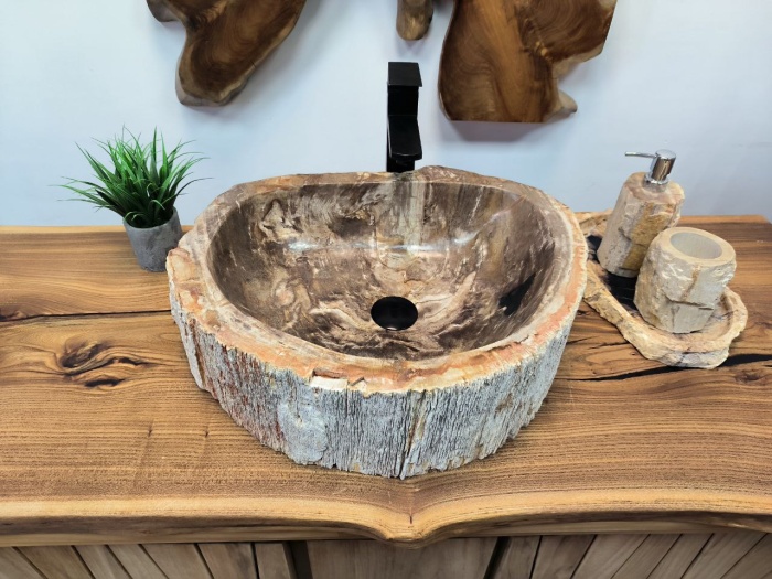 photo_2025-05-14_17-34-02