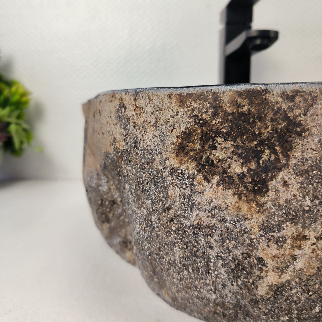 j6bo05gsbxdhtqkz81m84kpge1mn1td2