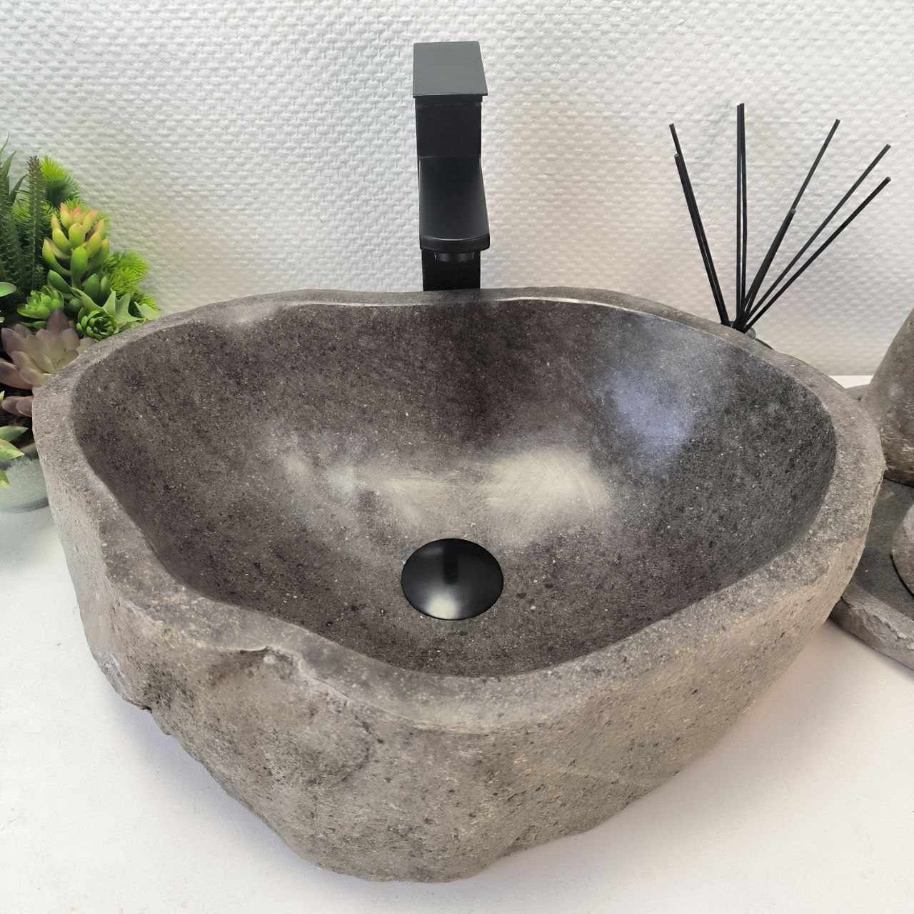 vxyx6io5cdsa8tr95oick6fkt8bo3gha