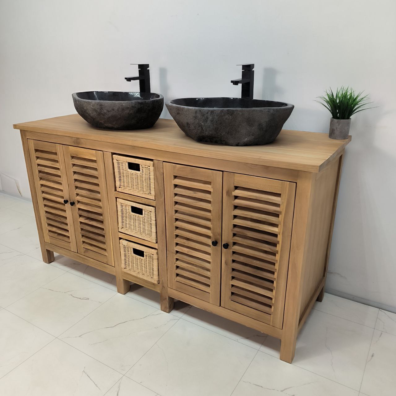 7024b802-8afc-4b0d-a9b3-559d36f72350