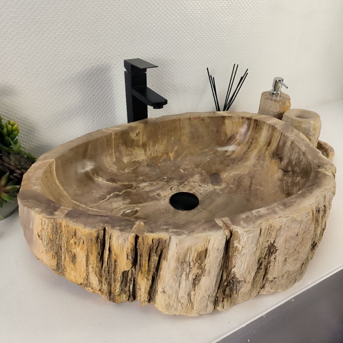 u79t17w24e61ayvebusim3klm8we8mov