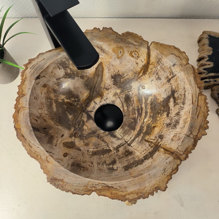 photo_2025-06-20_16-56-04