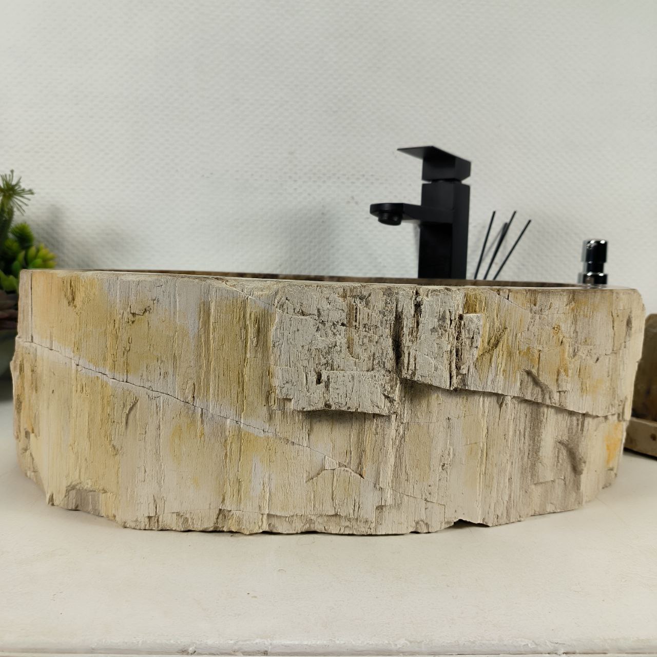 ls2h5njk2s8ky3ezw5eh5214nirkqycf