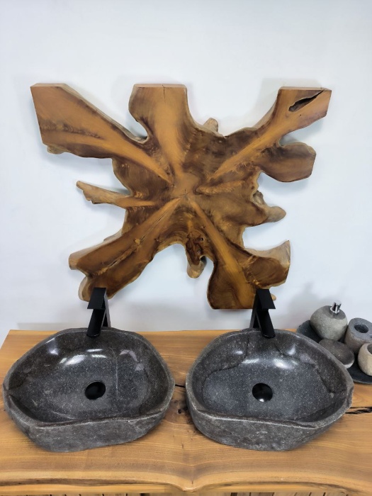 85b6d893-92a1-4ca8-bb3e-fd28e75e2d3a