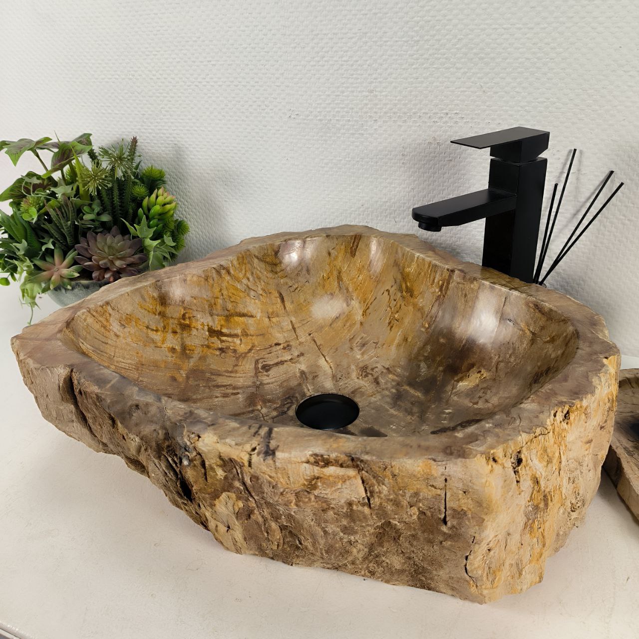 d0vz0ljp6bzu236diov6ct1j128wuzy3