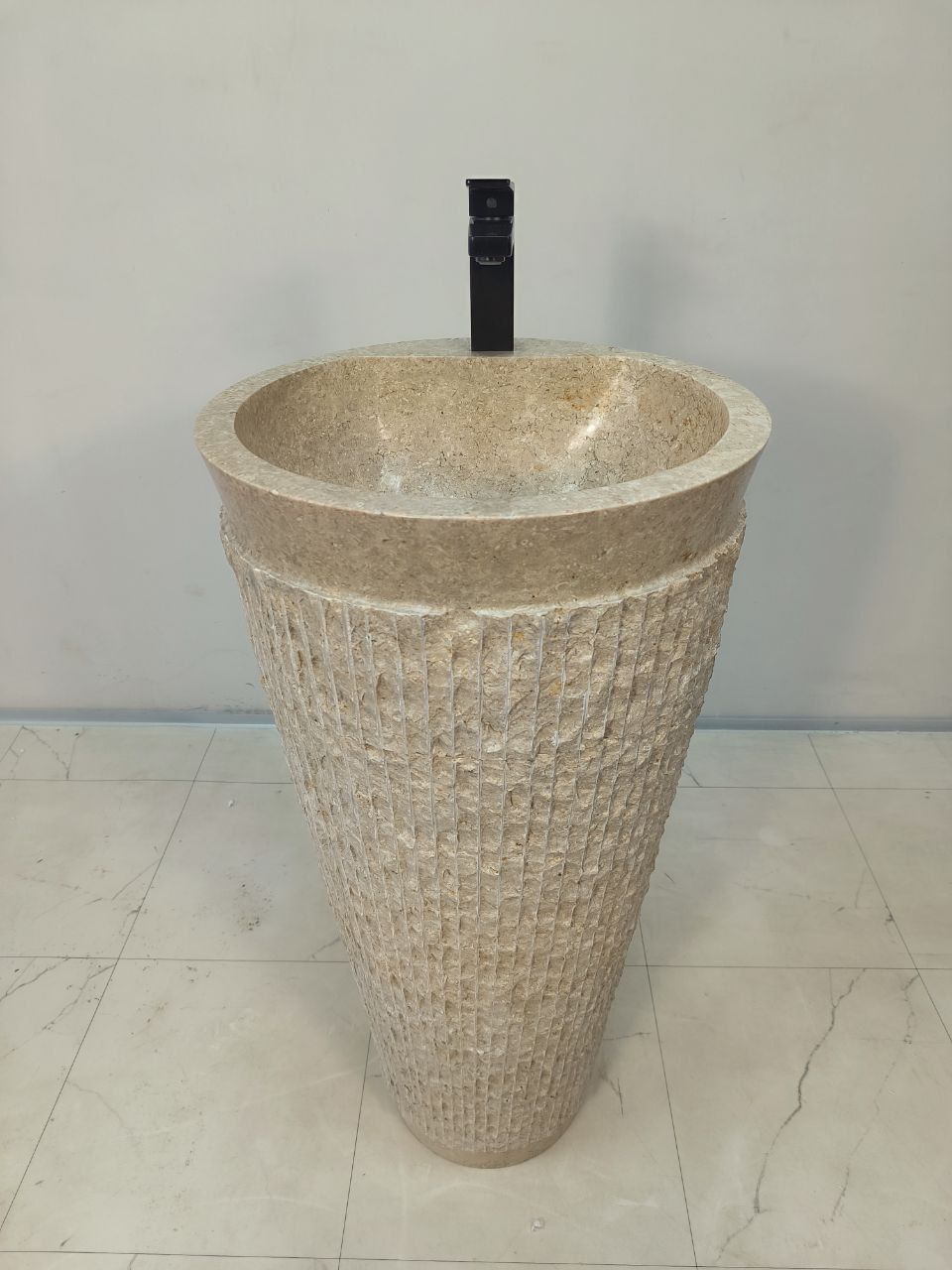 Раковина напольная из мрамора Pedestal Cream Marmo MN-65935 45х45х90 из натурального камня