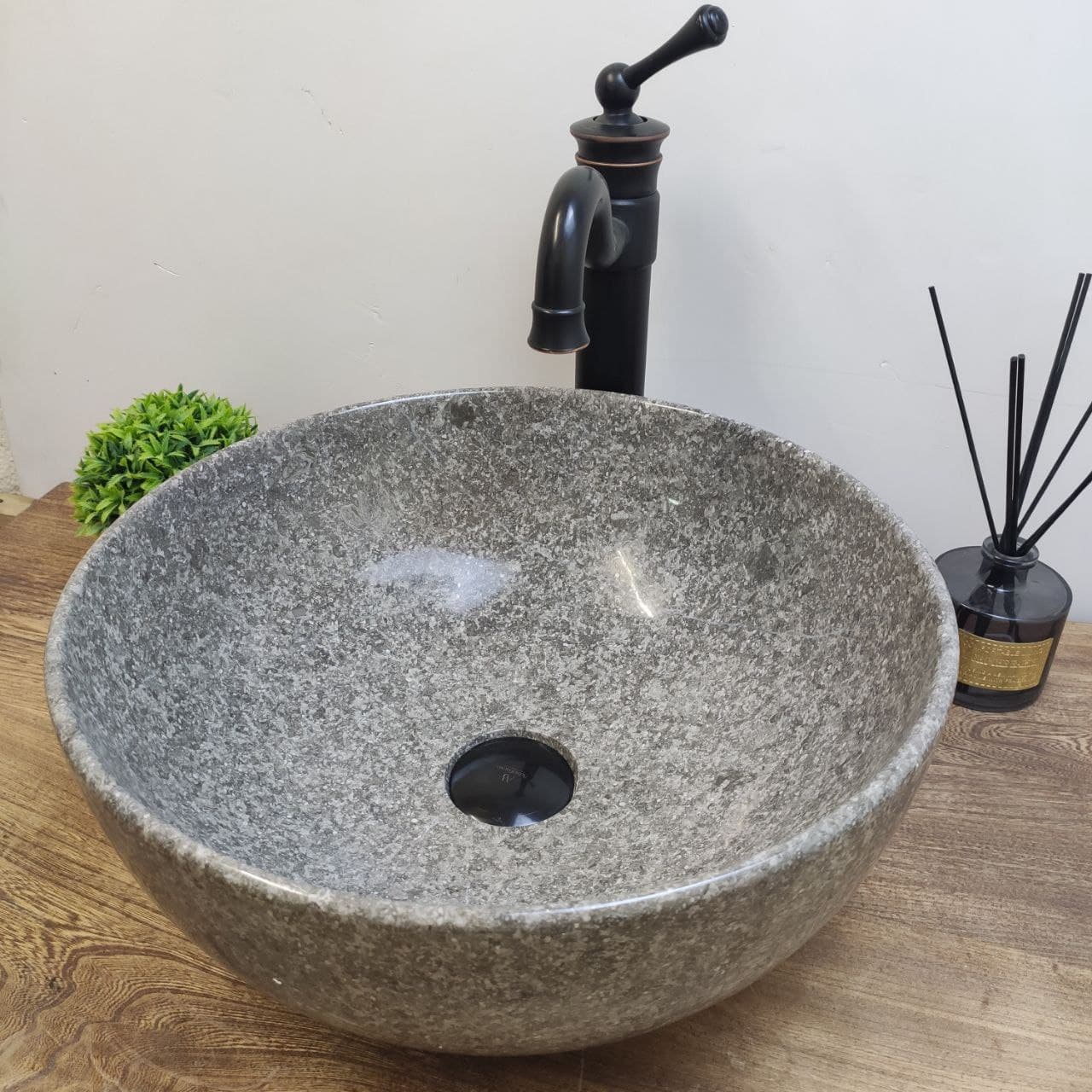 ar5kw2nar22k6r74n193ue94wglphunl