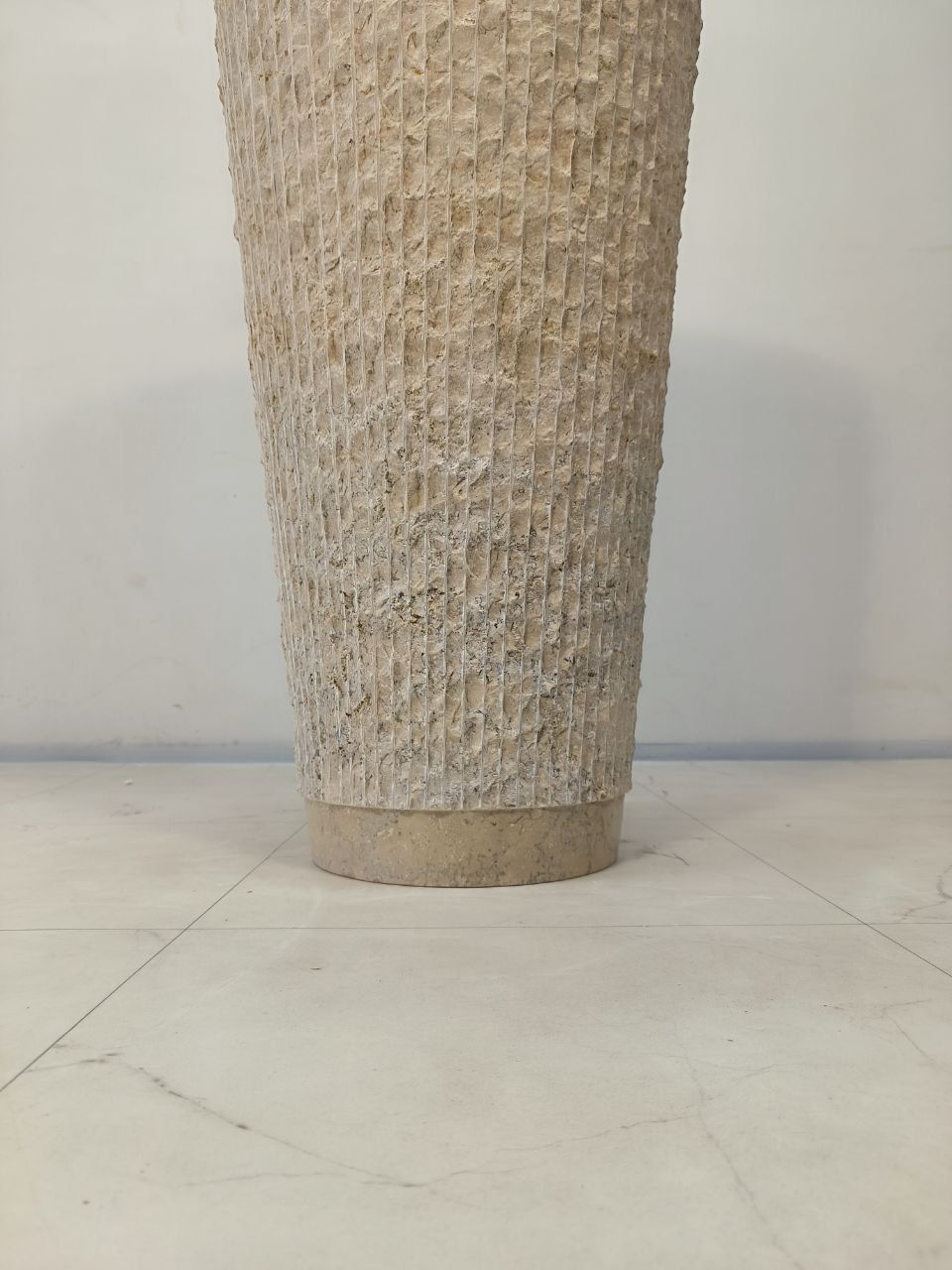Раковина напольная из мрамора Pedestal Cream Marmo MN-65935 45х45х90 из натурального камня