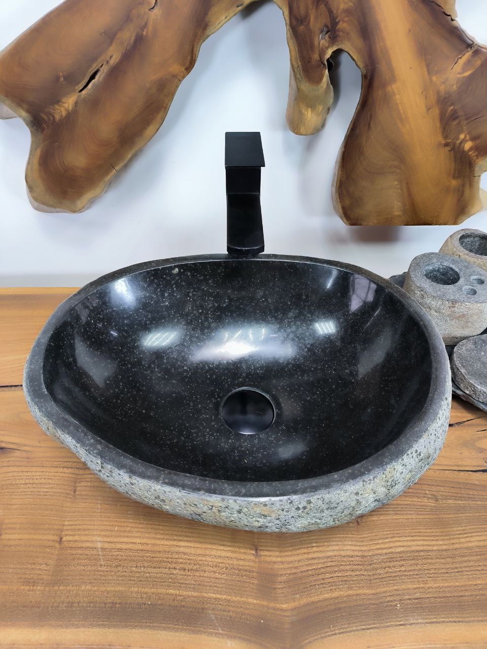 5b7925f7-990e-4fb5-9ecb-82657fe7b213