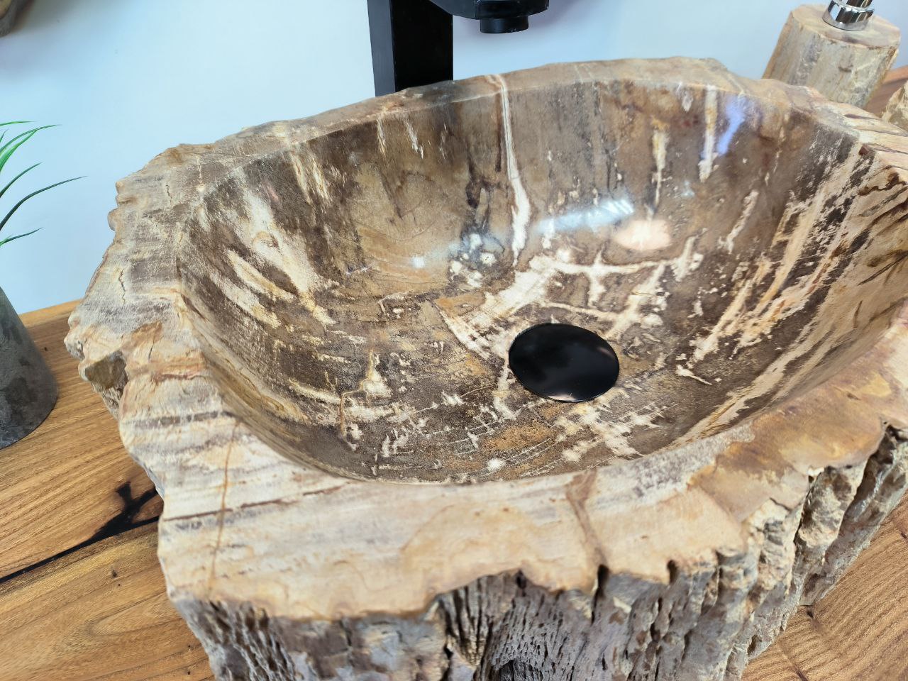 photo_2025-05-14_16-47-47