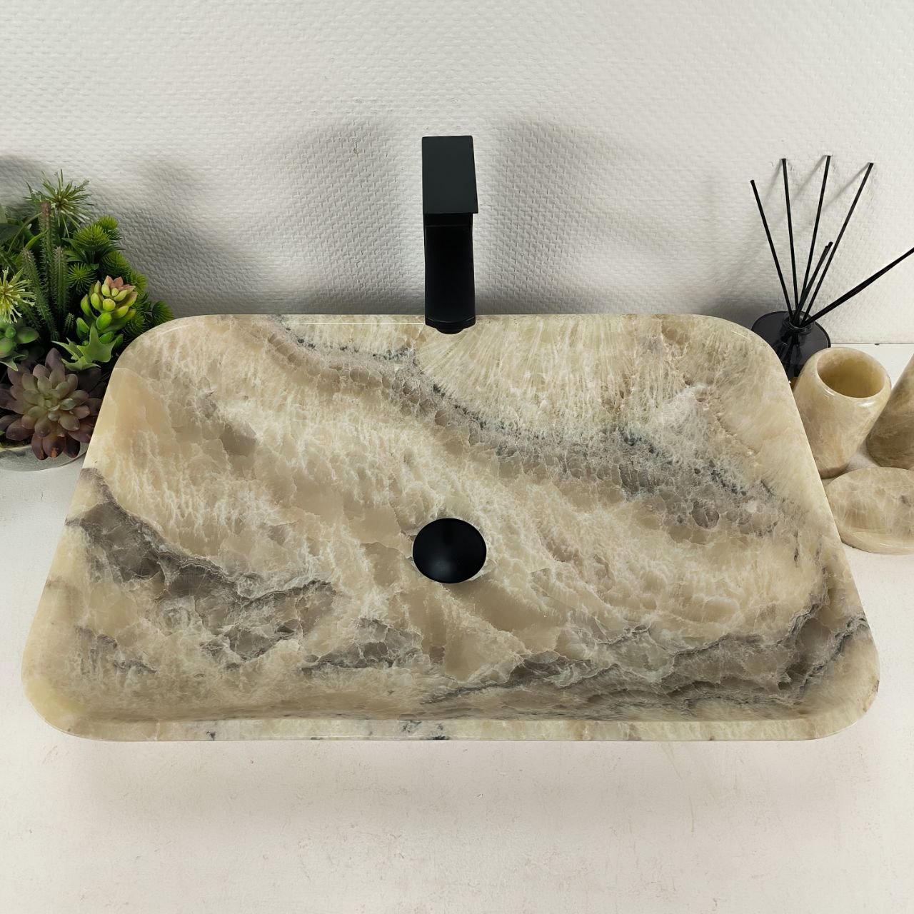 fayzrr810tqp8u851cu8zmnpcgqt1ttk