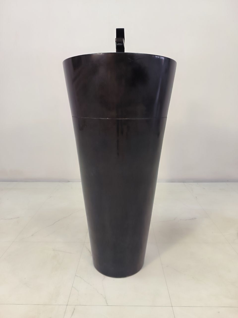 Раковина напольная из мрамора Black MN-61363 (45*45*90)
