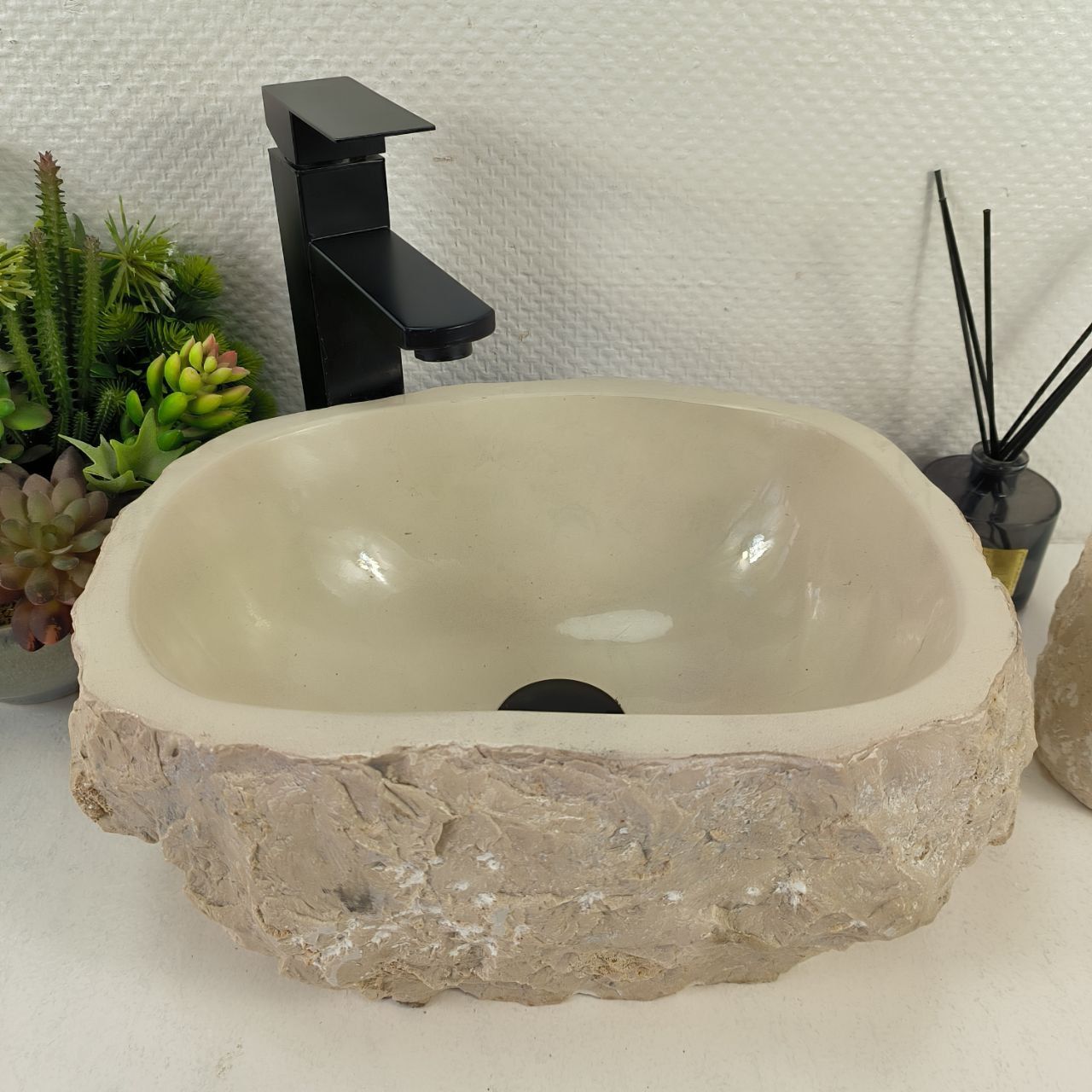 Раковина из мрамора Erozy Cream EM-65570 37*28*16 из натурального камня