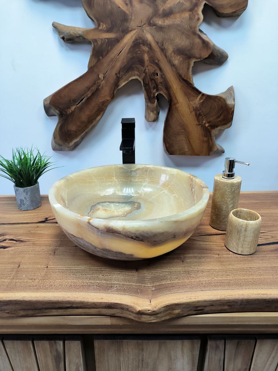 photo_2025-05-14_18-24-12