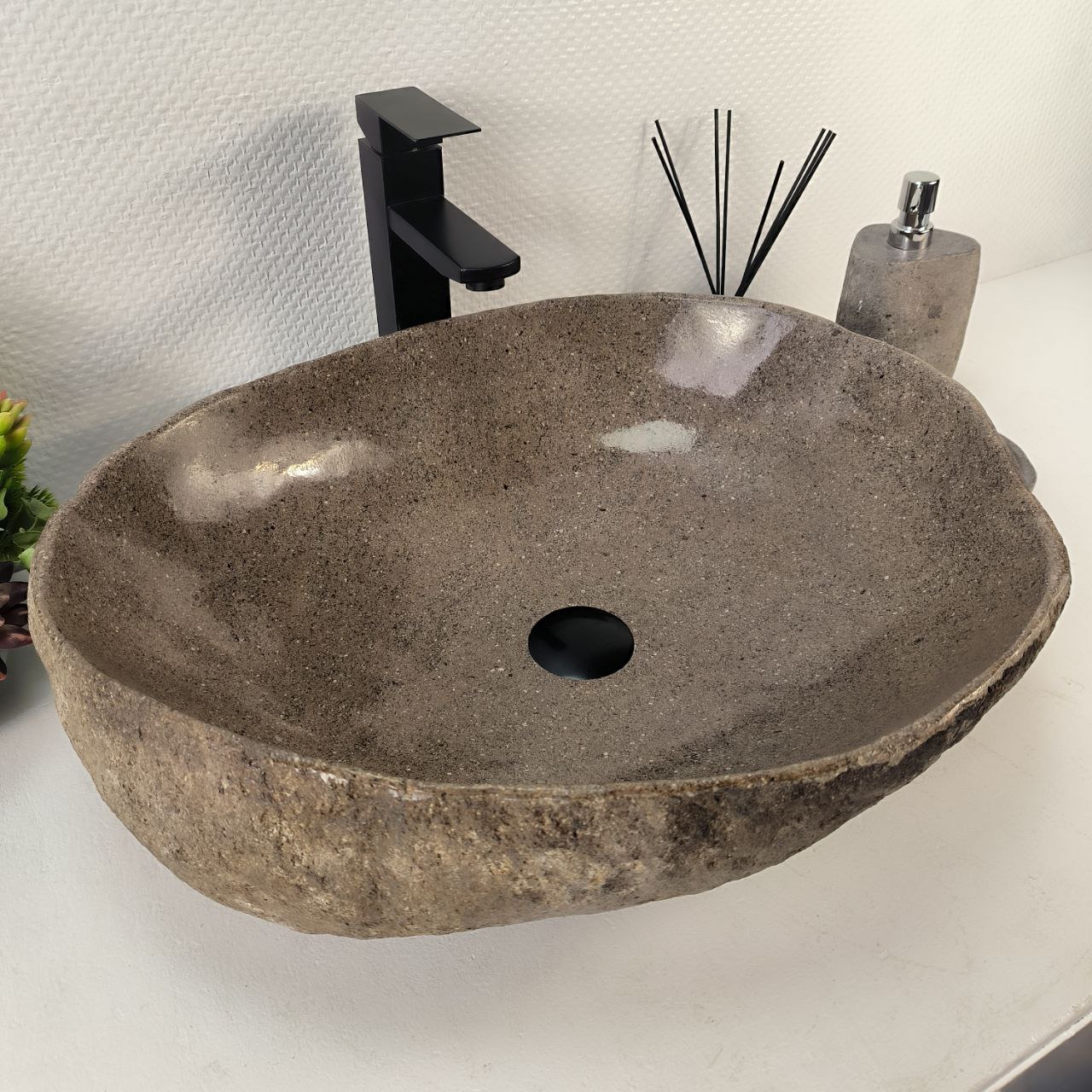 st6hivnkaggebp42z59boxnc9vrg4dhq