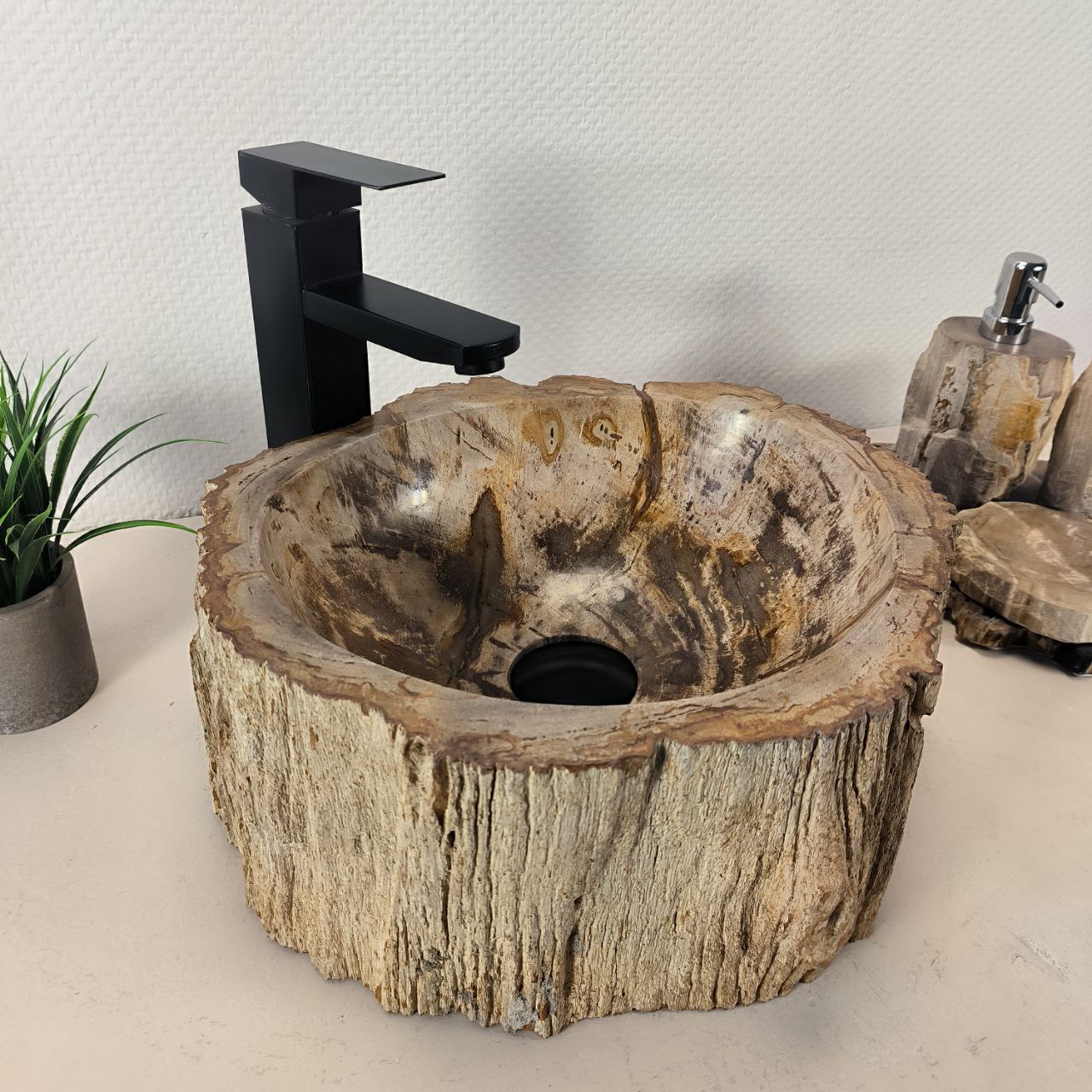 photo_2025-06-20_16-56-00 (2)