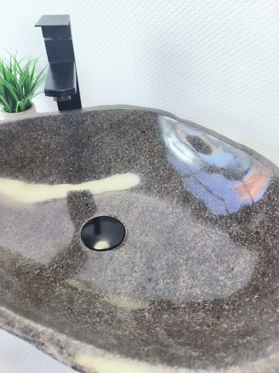 Раковина из речного камня RS-66192 53х40х15 из натурального камня