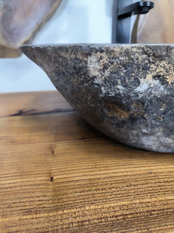 Раковина из речного камня RS-66675 49х37х15 из натурального камня
