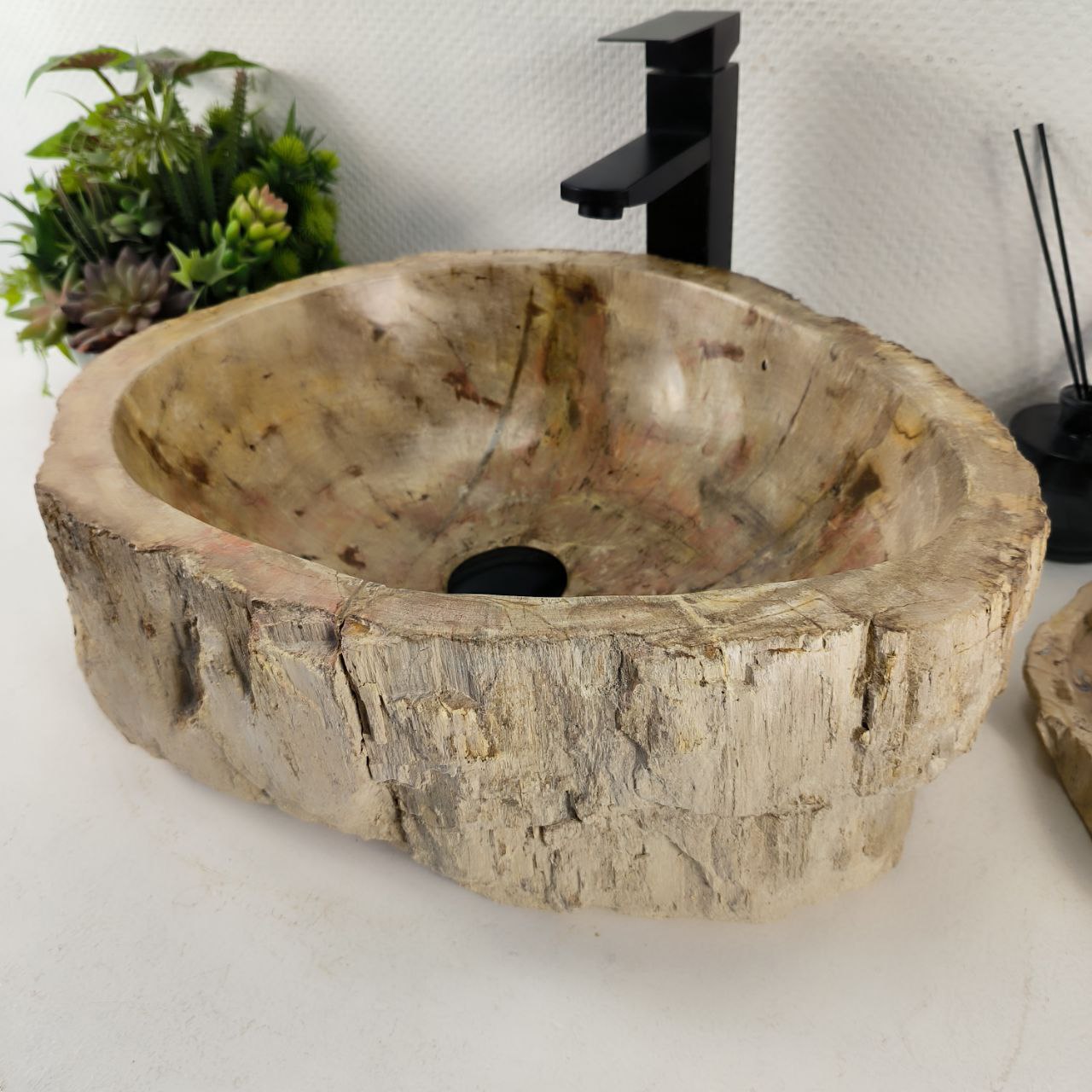 nqlzxu4tgtfbcp3o9di3eugced51t9hp