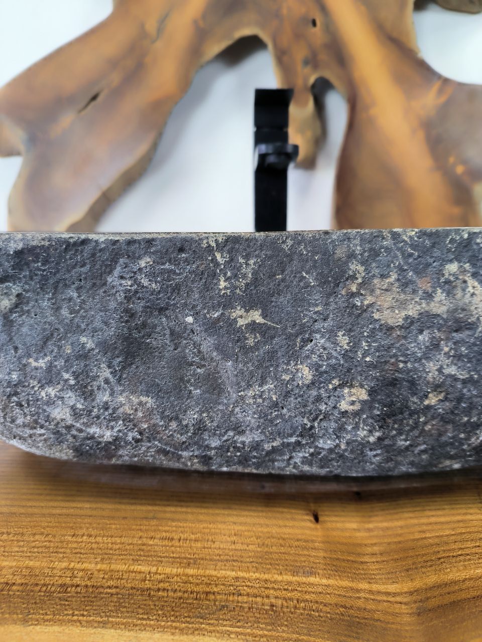 Раковина из речного камня RS-66488 56х36х15 из натурального камня