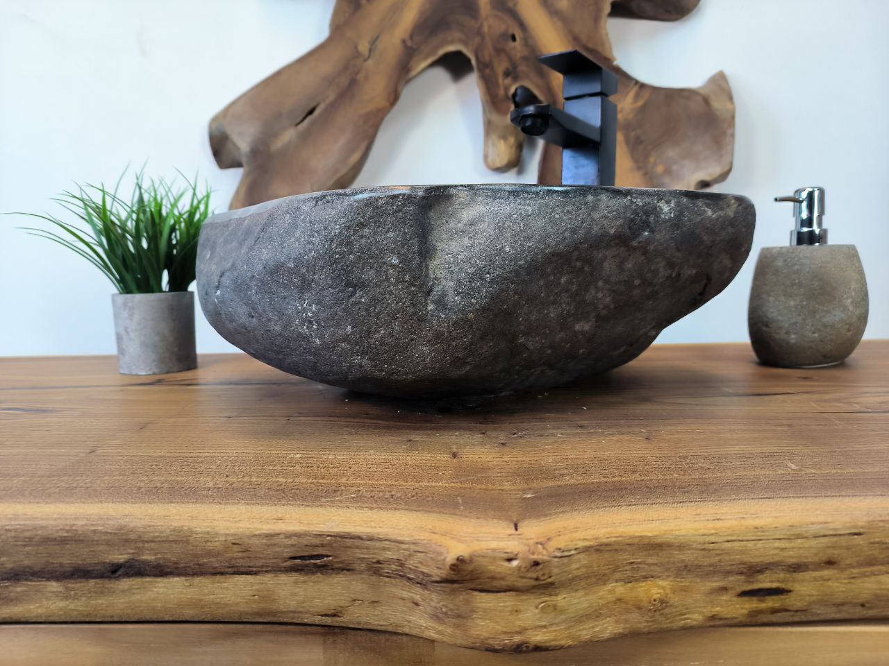 photo_2025-05-16_10-32-08