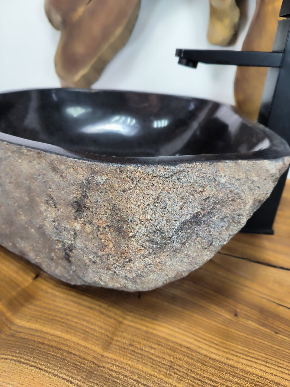Раковина из речного камня RS-66542 44х38х15 из натурального камня