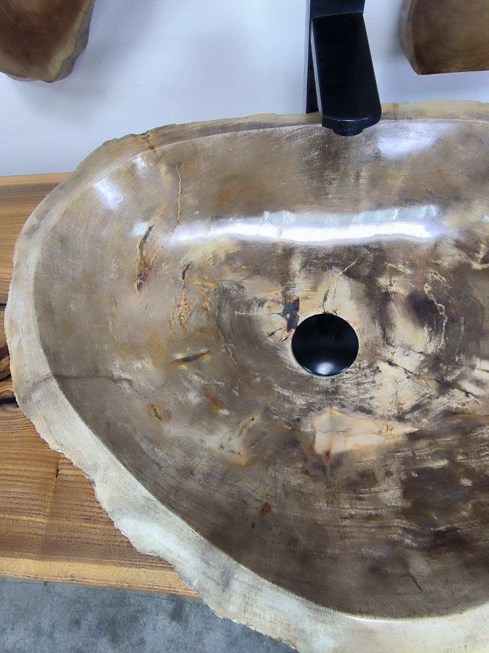 3e3800ff-e8a0-4014-974d-1f3d72e39dcb