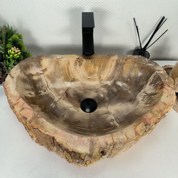 4cdap9holclns6d6bp9sp35a0v152rox