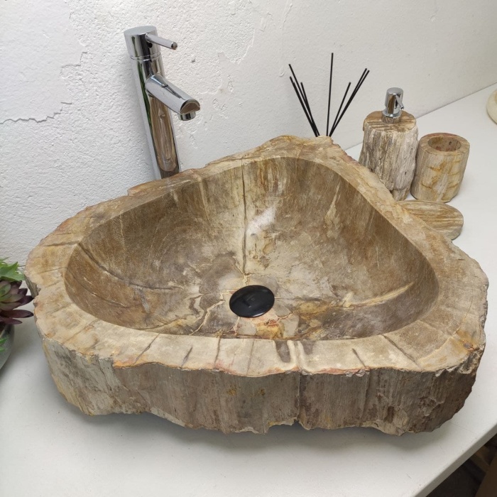 hzr63bi9fsquqz1xf15f1twgs9mcs8vq