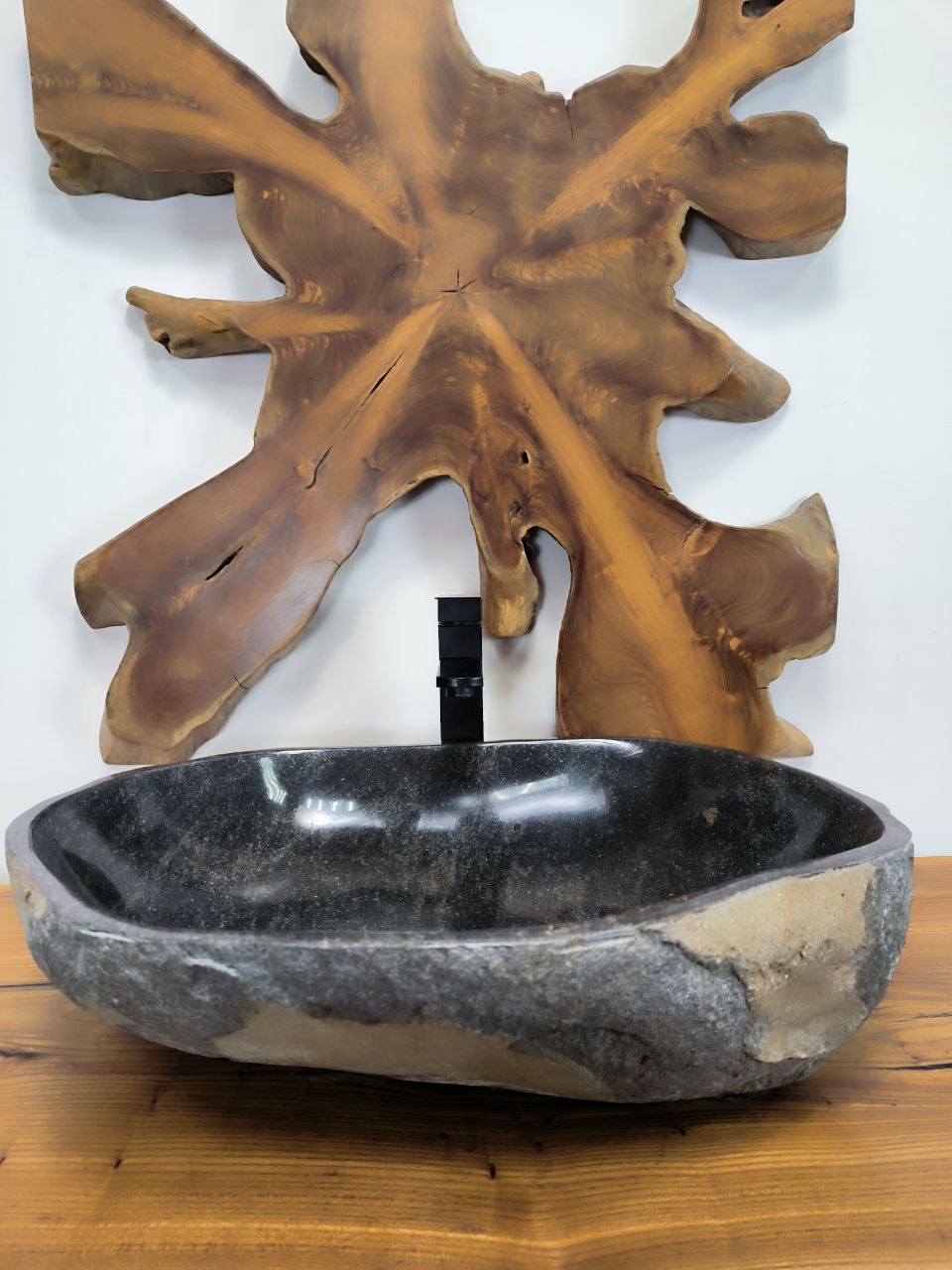 08d93a52-d63b-422c-a102-373baca45a97