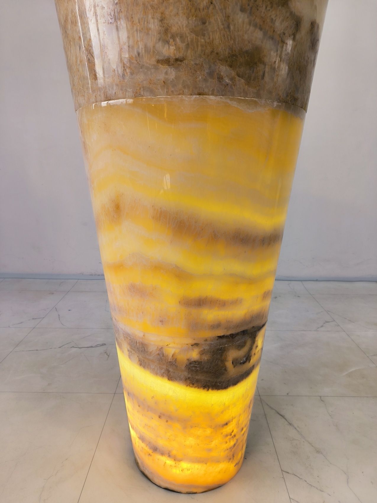 Раковина напольная из оникса Yellow ON-61343 (45*45*90)