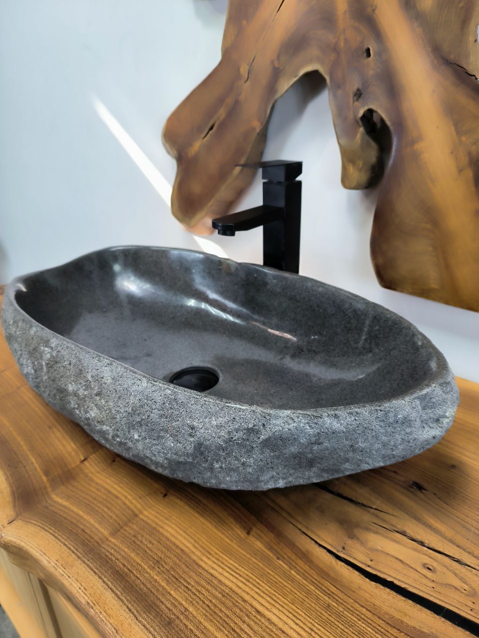 Раковина из речного камня RS-66505 63х34х15 из натурального камня