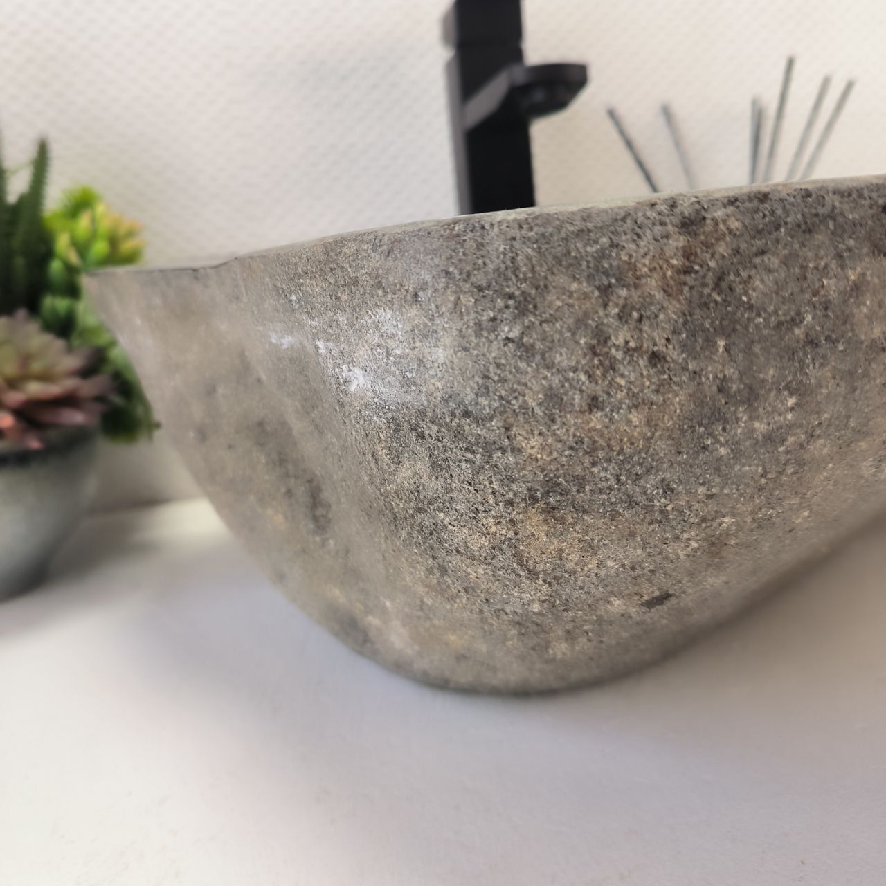 Раковина из речного камня RS-63886 (43*39*15) из натурального камня