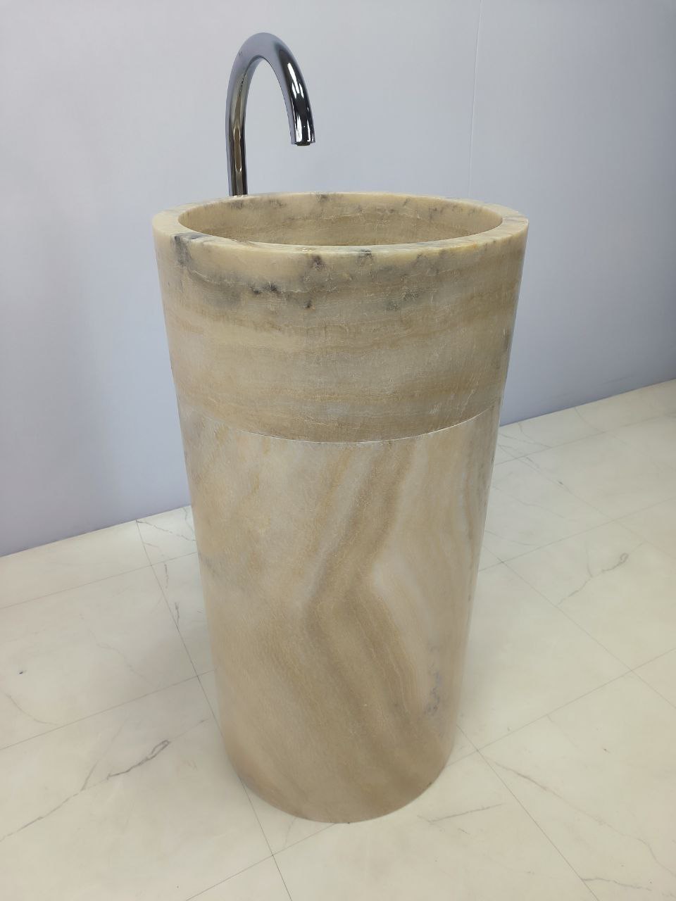 01a65580-a73f-4b17-9b42-44731c8f4f65