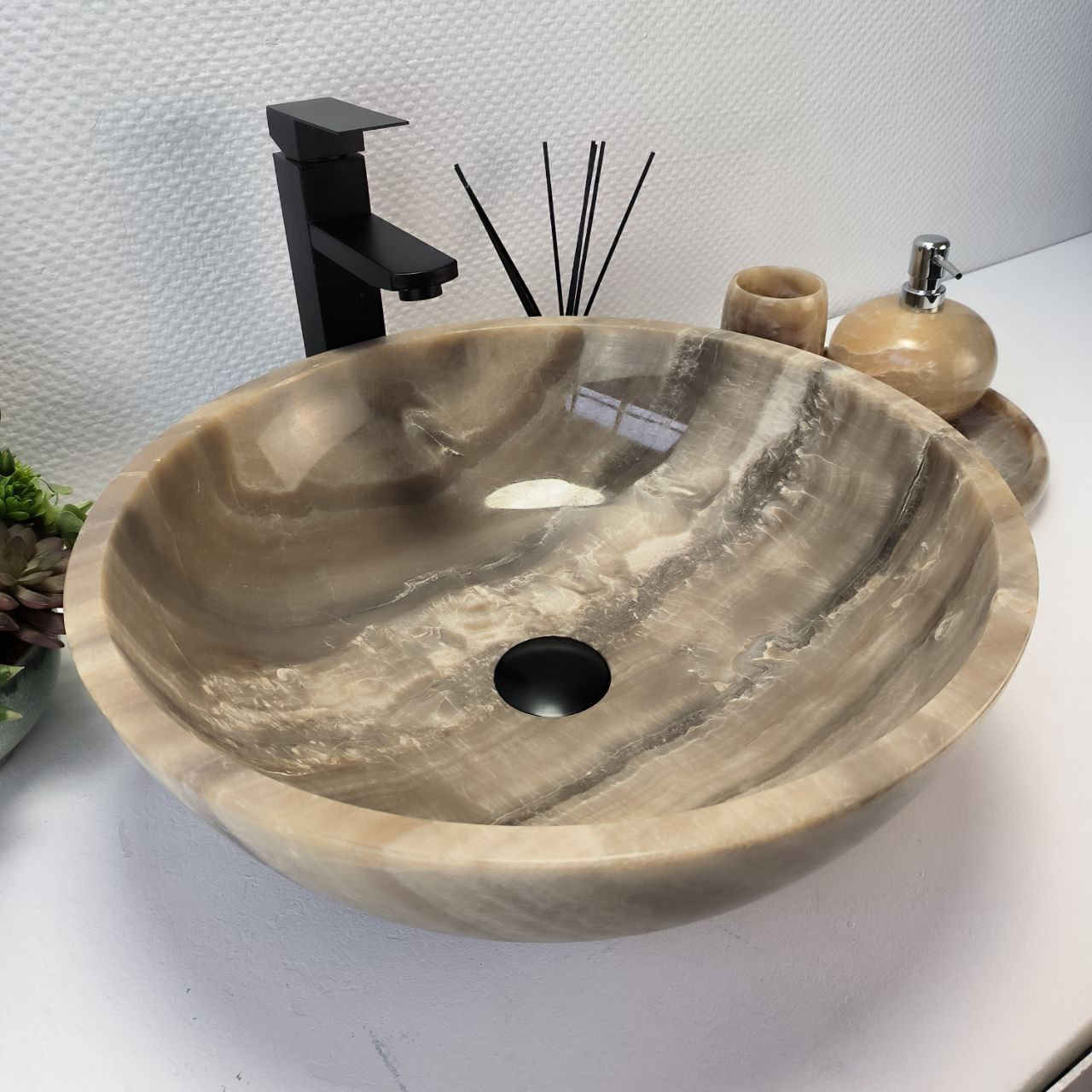 01cz7xb9b1rwmggsh455fubkayu8om33