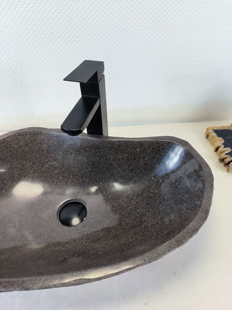 Раковина из речного камня RS-66228 58х37х14 из натурального камня