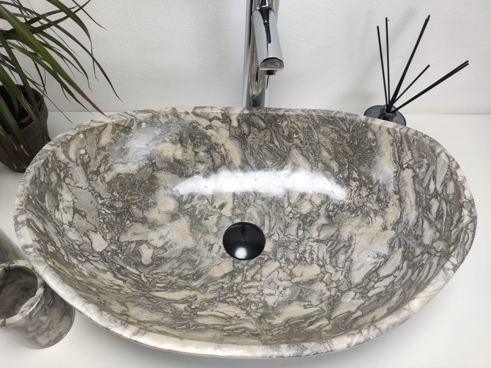 Раковина из мрамора Oval Doreng OM-60905 (55*38*19) из натурального камня