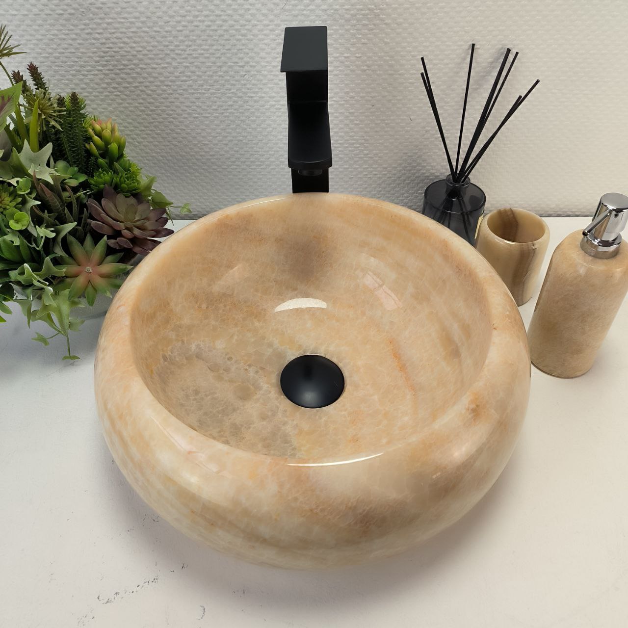 bdmdxdwxmc2e6q2bbzw63lty90u4a122