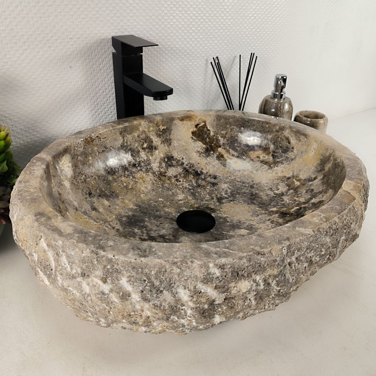 uaiv91rv2h1e49h1sqw3dd3zx4i4zreg