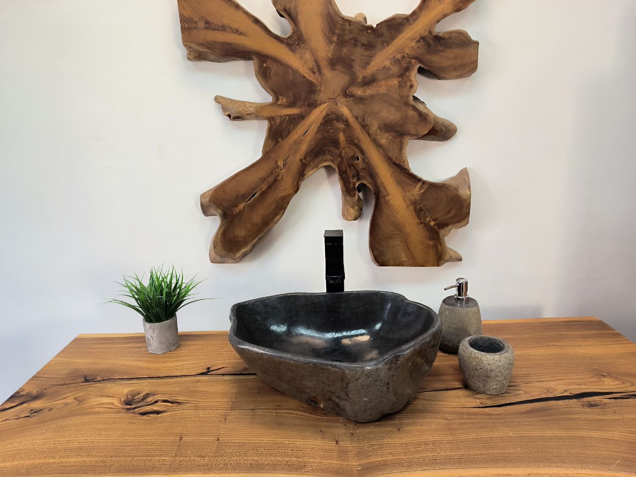 photo_2025-05-16_15-57-45