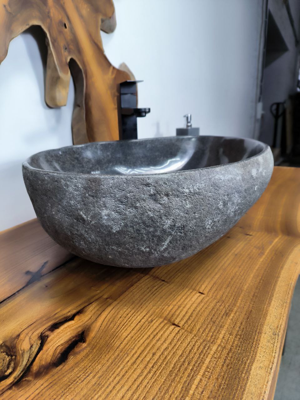 0d9b64d0-4178-4e01-a5b7-083ea12518e1