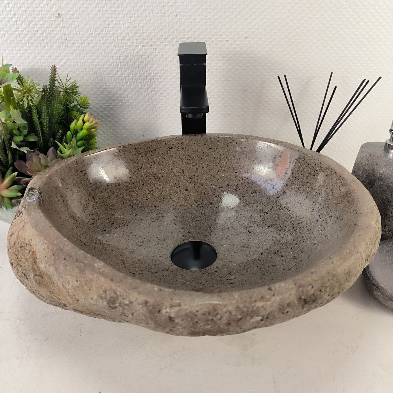 Раковина из речного камня RS-65101 46*40*15 из натурального камня