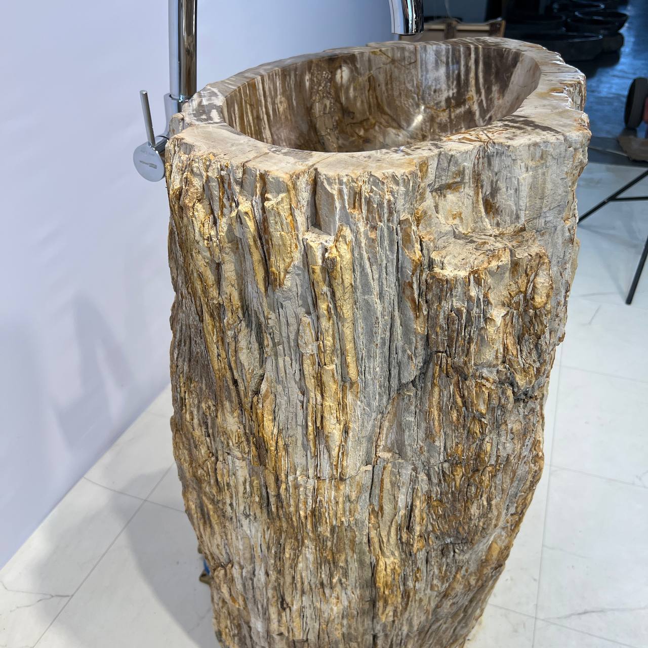 Раковина напольная из окаменелого дерева ODN-67065 66*37*90