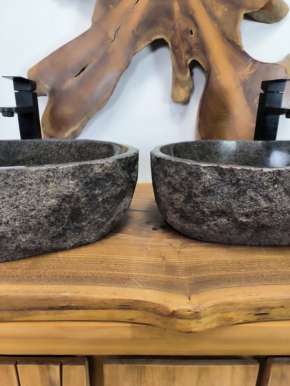 8e31e654-1ec3-4b93-8305-f7e9e1d15eff