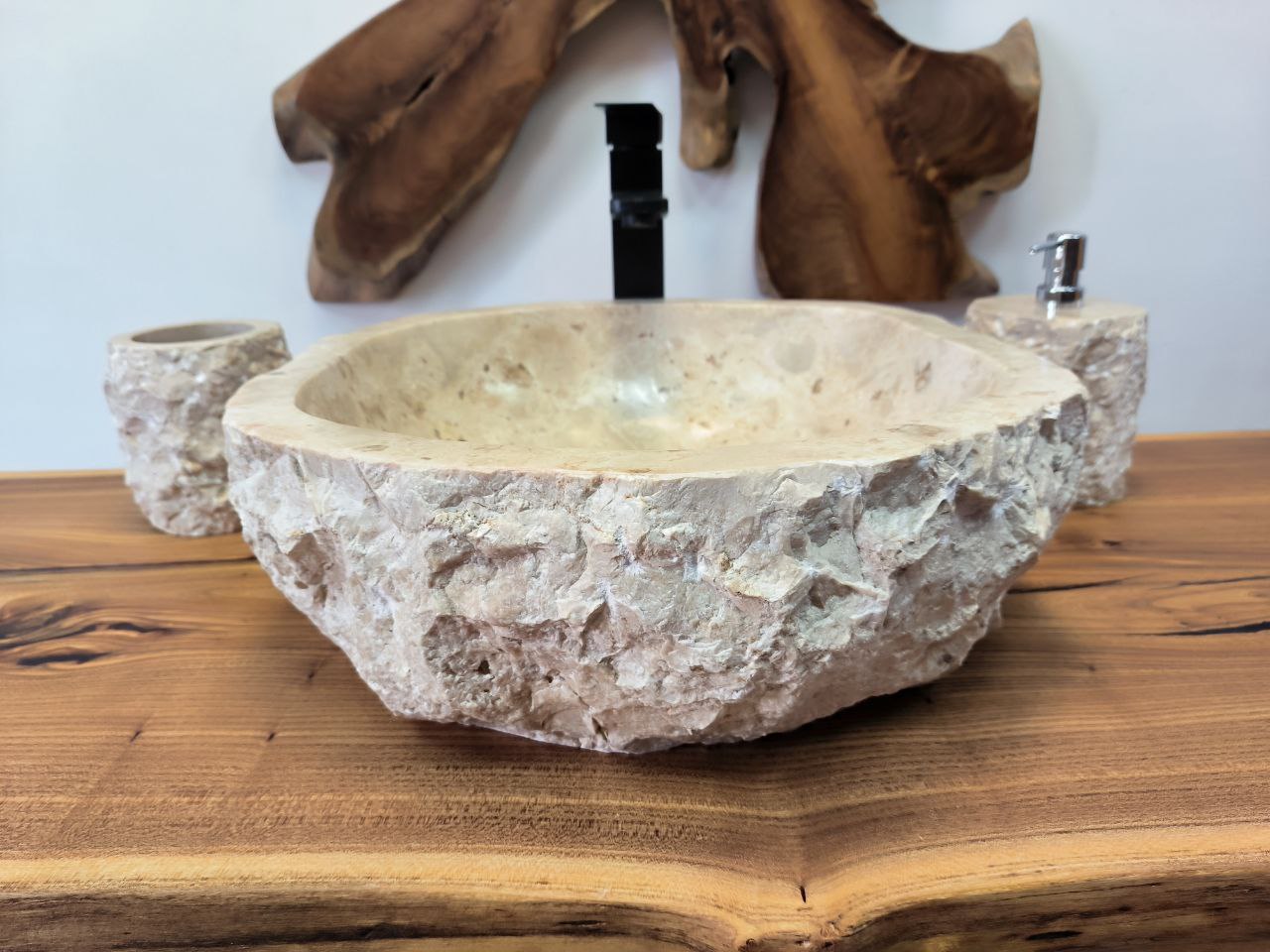 photo_2025-05-14_13-41-29