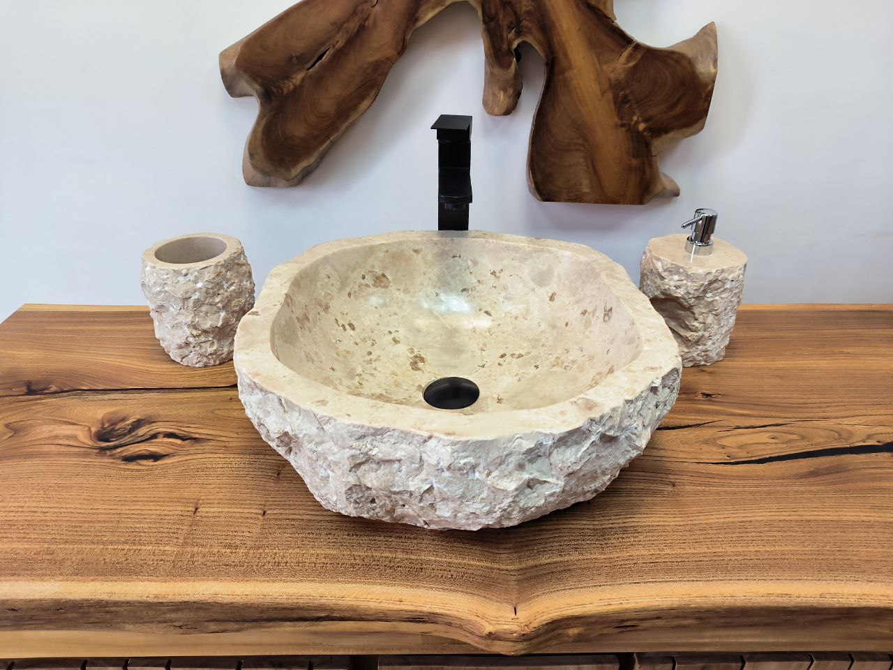 photo_2025-05-14_13-41-34