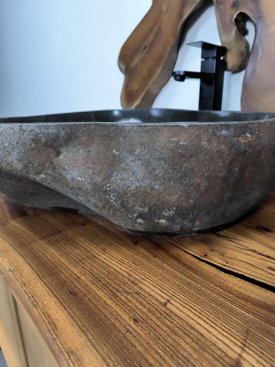 Раковина из речного камня RS-66714 56х49х15 из натурального камня