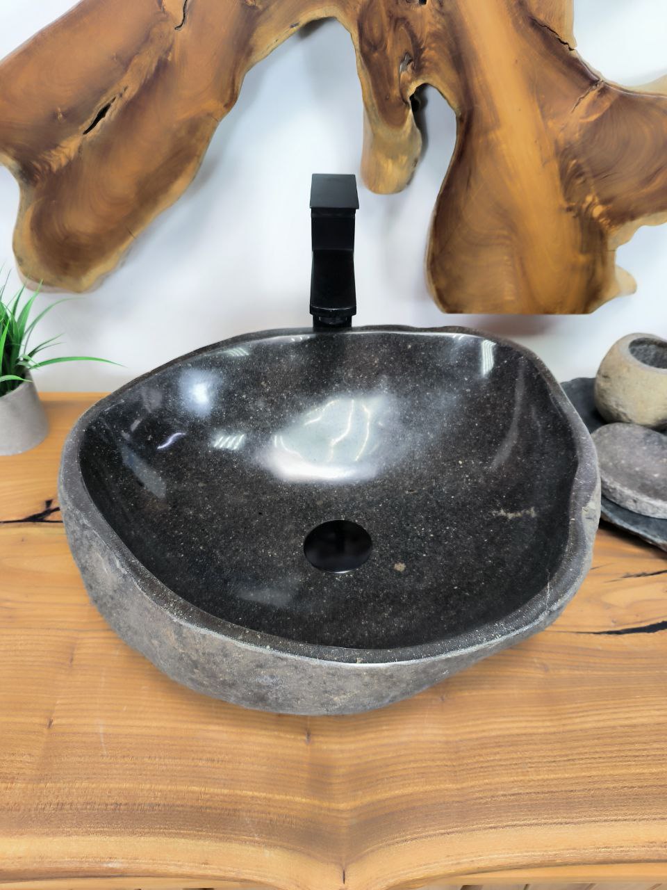 Раковина из речного камня RS-66343 45х39х15 из натурального камня